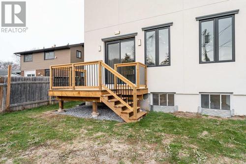 185 Riverview Boulevard, St. Catharines, ON - Outdoor With Deck Patio Veranda With Exterior