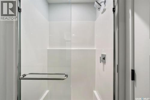 3160 Green Turtle Road, Regina, SK - Indoor