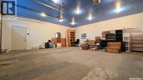 854 Broad Street N, Regina, SK - Indoor Photo Showing Garage