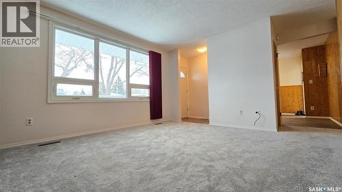 854 Broad Street N, Regina, SK - Indoor Photo Showing Other Room