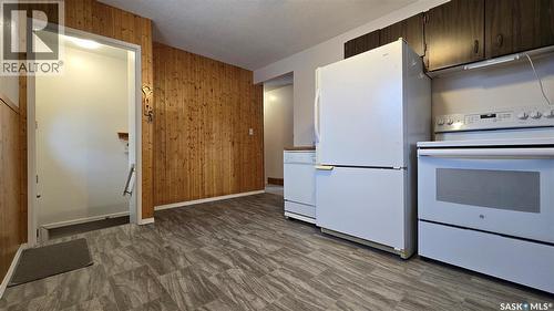 854 Broad Street N, Regina, SK - Indoor Photo Showing Kitchen
