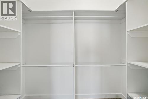 222 Antonini Court, Saskatoon, SK - Indoor With Storage