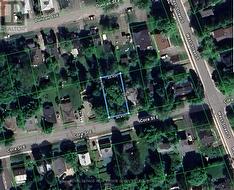 16 CORA STREET E  Huntsville, ON P1H 1P6