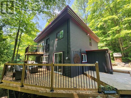 12 7TH AVENUE  South Bruce Peninsula, ON N0H 2T0