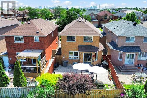 851 Clemens Crescent, Mississauga, ON - Outdoor