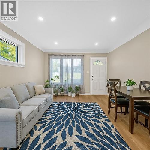 683 Stanley, Windsor, ON - Indoor