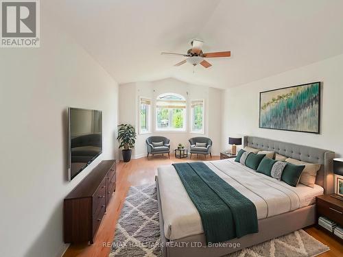 138 Colbeck Drive, Welland, ON - Indoor Photo Showing Bedroom