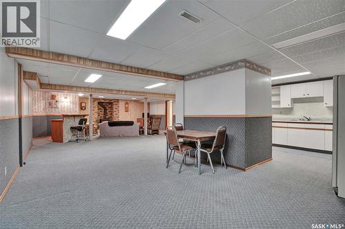 302 6Th Street, Hague, SK - Indoor