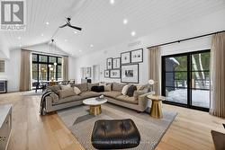 Bright, open space with vaulted ceiling - 