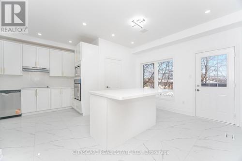 5843 Prairie Circle, Mississauga, ON - Indoor Photo Showing Other Room