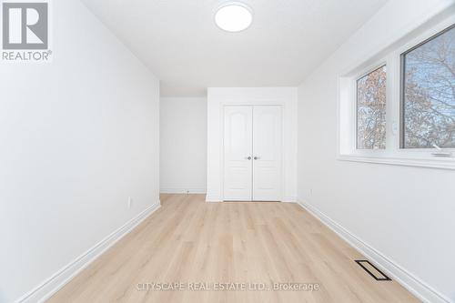 5843 Prairie Circle, Mississauga, ON - Indoor Photo Showing Other Room