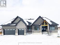 224 TRUDEAU CRESCENT  Russell, ON K4R 1E5