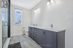 5-Piece Ensuite Washroom - 