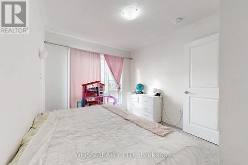 6729 Thickson Road N, Whitby, ON - Indoor Photo Showing Bedroom