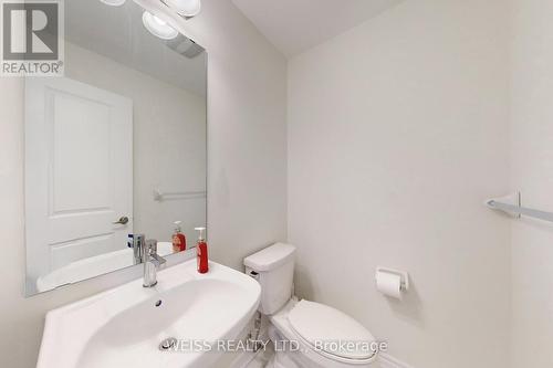 6729 Thickson Road N, Whitby, ON - Indoor Photo Showing Bathroom