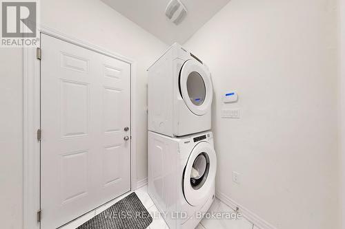 6729 Thickson Road N, Whitby, ON - Indoor Photo Showing Laundry Room