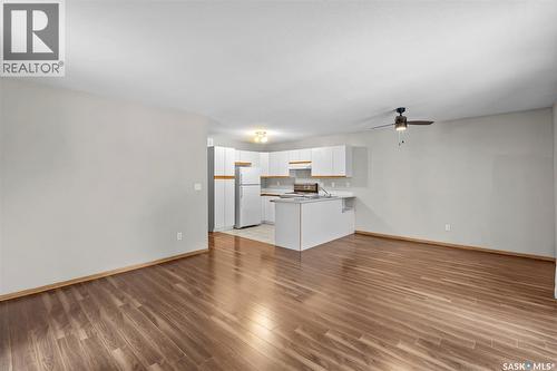 206A Cruise Street, Saskatoon, SK - Indoor Photo Showing Kitchen