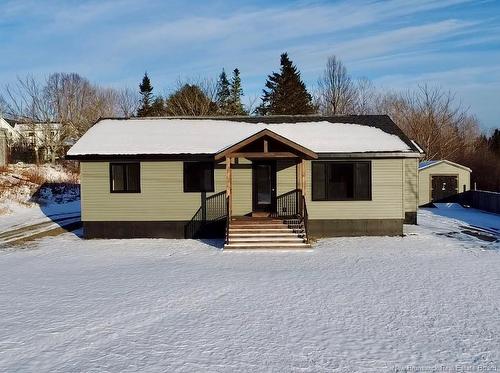 3 Hatt Cres, St George, NB 