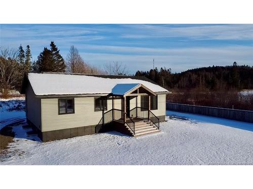 3 Hatt Cres, St George, NB 