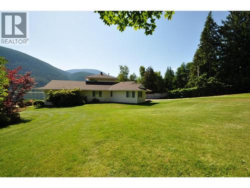 2194 3A Highway, Nelson, BC - Outdoor