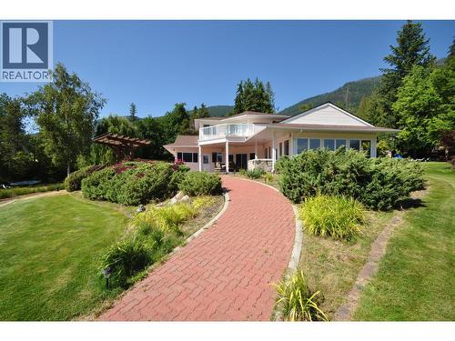 2194 3A Highway, Nelson, BC - Outdoor With Deck Patio Veranda