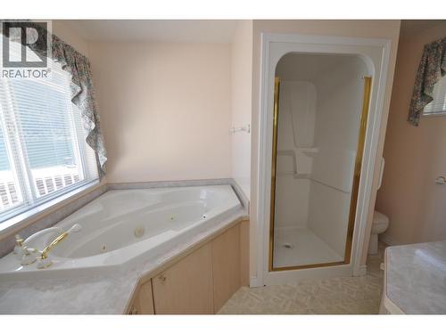 Ensuite - 2194 3A Highway, Nelson, BC - Indoor Photo Showing Bathroom