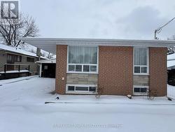 #MAIN FLOOR - 6 BAILEY CRESCENT  Aurora, ON L4G 2B3