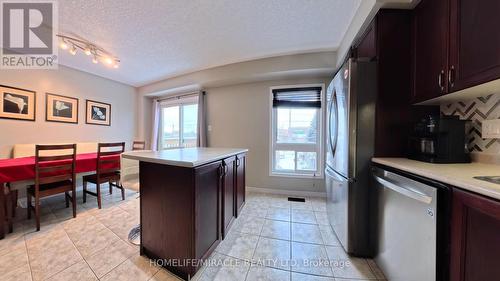 206 Westmeadow Drive, Kitchener, ON - Indoor Photo Showing Kitchen