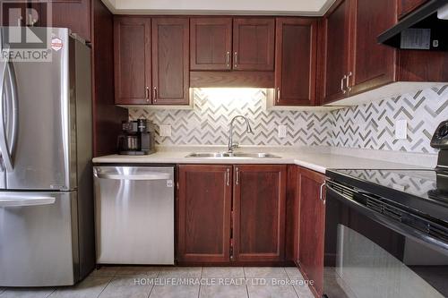 206 Westmeadow Drive, Kitchener, ON - Indoor Photo Showing Kitchen With Stainless Steel Kitchen With Double Sink