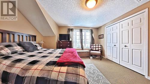 206 Westmeadow Drive, Kitchener, ON - Indoor Photo Showing Bedroom