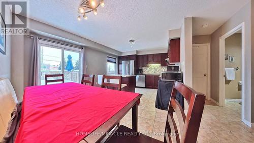 206 Westmeadow Drive, Kitchener, ON - Indoor Photo Showing Dining Room
