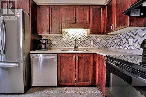 206 Westmeadow Drive, Kitchener, ON - Indoor Photo Showing Kitchen With Stainless Steel Kitchen With Double Sink