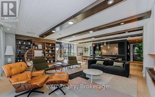 306 - 741 King Street W, Kitchener, ON - Indoor