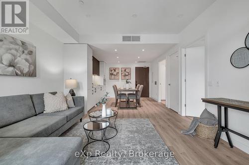 306 - 741 King Street W, Kitchener, ON - Indoor Photo Showing Living Room