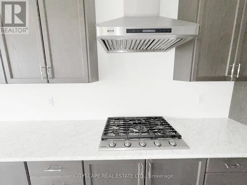 Kitchen - 76 Elstone Place, Hamilton, ON - 