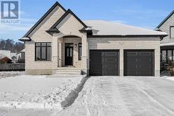 956 EAGLETRACE DRIVE  London North (North S), ON N6G 3X9