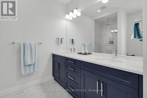 Ensuite bathroom 5pcs - 956 Eagletrace Drive, London North (North S), ON - Indoor Photo Showing Bathroom