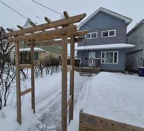 347 Dubuc Street  Winnipeg, MB R2H 1E7