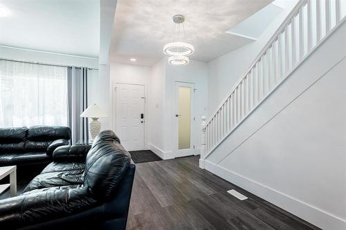 347 Dubuc Street, Winnipeg, MB - Indoor