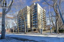 607 6095 Coburg Road  Halifax, NS B3K 4K1