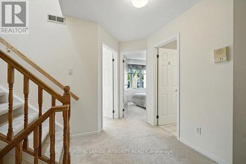 17 Columbus Avenue, Ottawa, ON - Indoor Photo Showing Other Room