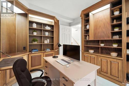 17 Columbus Avenue, Ottawa, ON - Indoor Photo Showing Office