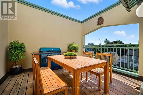 17 Columbus Avenue, Ottawa, ON - Outdoor With Deck Patio Veranda With Exterior