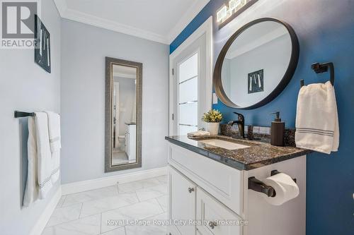 100 Harris Crescent, Southgate, ON - Indoor Photo Showing Bathroom