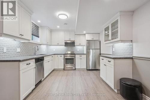 100 Harris Crescent, Southgate, ON - Indoor Photo Showing Kitchen With Upgraded Kitchen