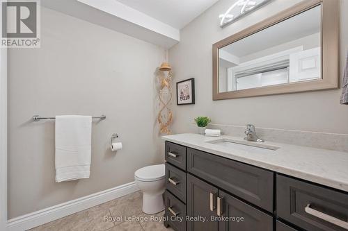 100 Harris Crescent, Southgate, ON - Indoor Photo Showing Bathroom