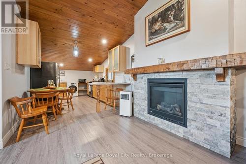 100 Harris Crescent, Southgate, ON - Indoor Photo Showing Living Room With Fireplace