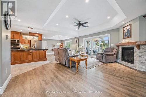 100 Harris Crescent, Southgate, ON - Indoor Photo Showing Living Room With Fireplace