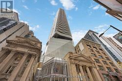 4705 - 197 YONGE STREET  Toronto, ON M5B 1M4