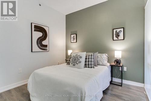 1002 - 426 University Avenue, Toronto, ON - Indoor Photo Showing Bedroom
